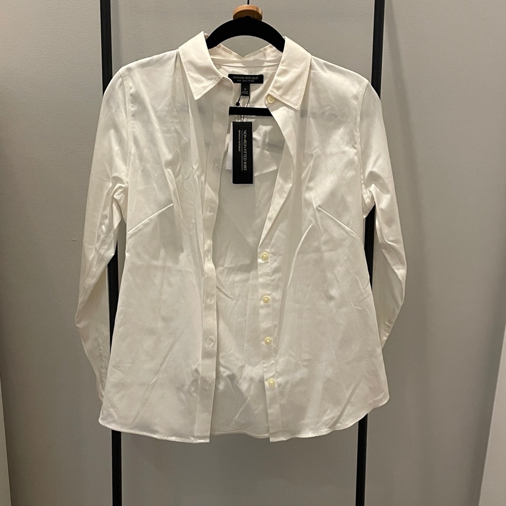 Banana Republic Cream Non-Iron Fitted Shirt